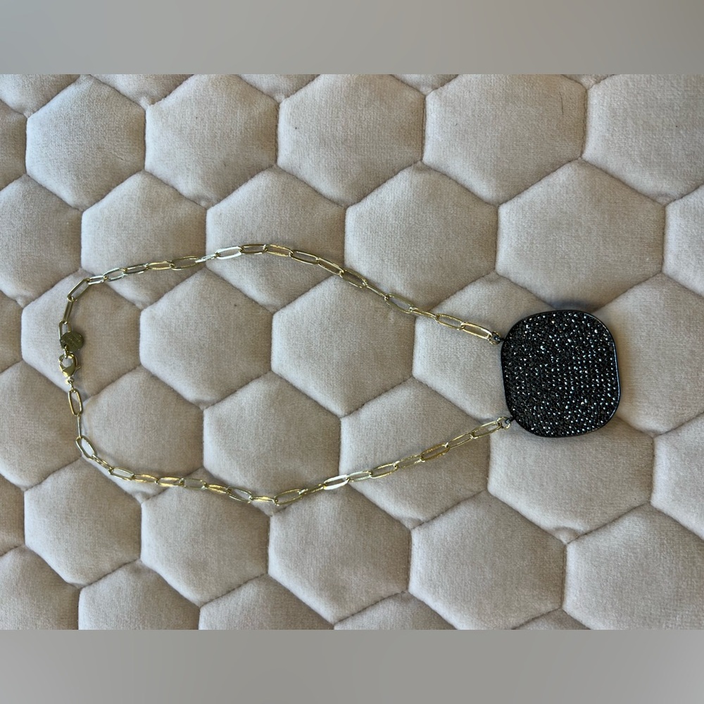 Marlyn Schiff Black and Gold Chain Necklace - Picture 2 of 3